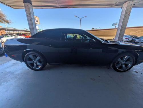2014 Dodge Challenger SXT