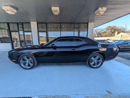 2014 Dodge Challenger SXT