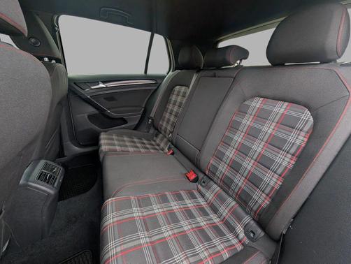 2015 Volkswagen Golf GTI 2.0T S 4-Door