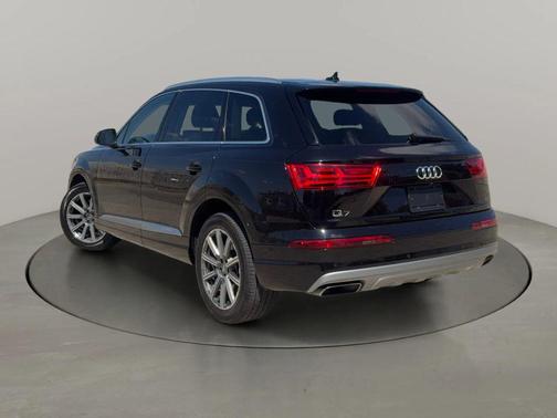 Black 2018 Audi Q7 2.0T Premium Plus