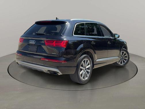Black 2018 Audi Q7 2.0T Premium Plus