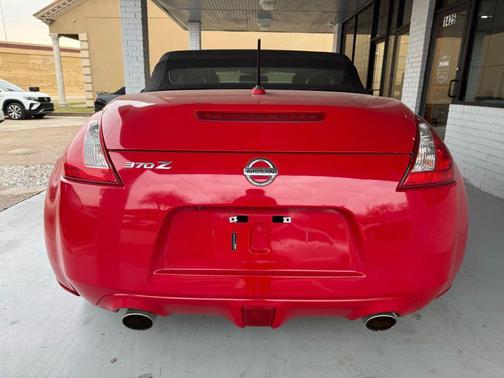 2015 Nissan 370Z Touring Sport