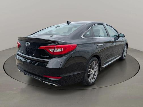 Phantom Black 2015 Hyundai SONATA Sport 2.0T