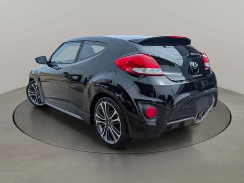 Ultra Black 2016 Hyundai Veloster Turbo