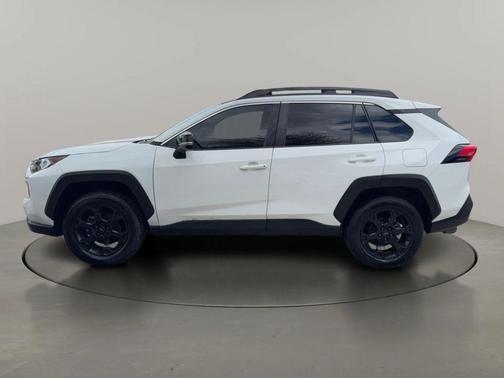 2020 Toyota RAV4 SE