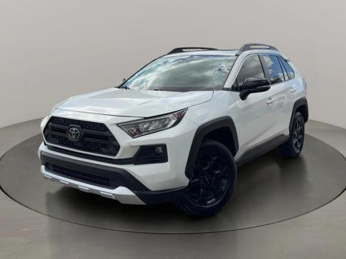 2020 Toyota RAV4 SE