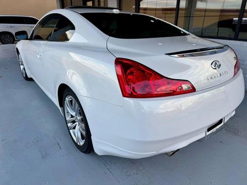 2009 INFINITI G37 Journey