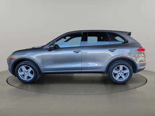 Black 2014 Porsche Cayenne Cayenne