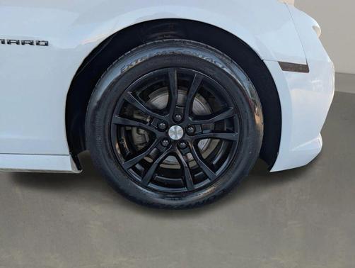 Summit White 2015 Chevrolet Camaro 2LS