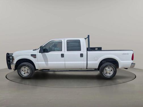 Oxford White 2010 Ford F-250 XL