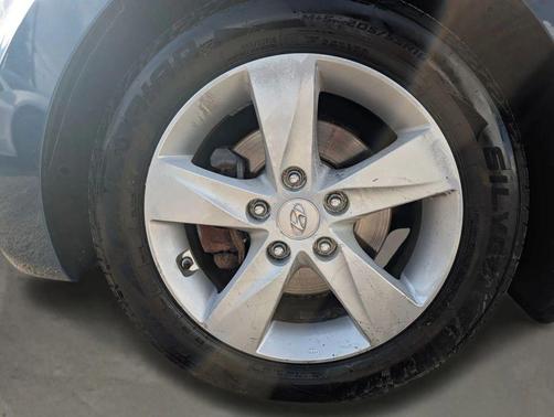 Blue 2013 Hyundai ELANTRA GLS