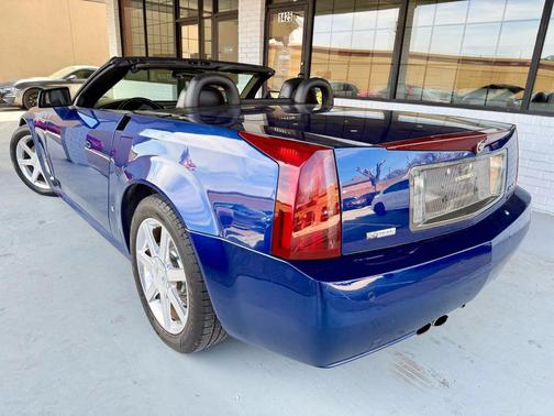 2006 Cadillac XLR Base