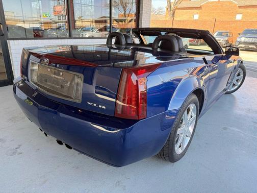 2006 Cadillac XLR Base