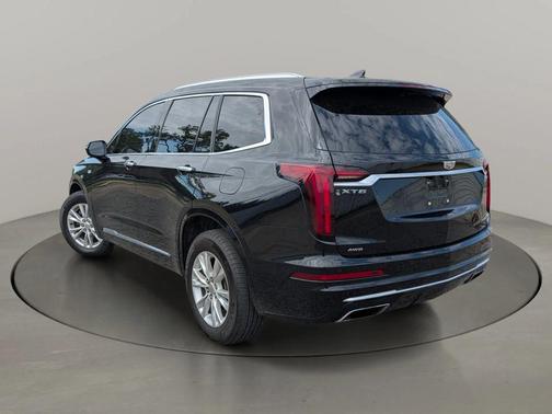 Stellar Black Metallic 2021 Cadillac XT6 Luxury AWD