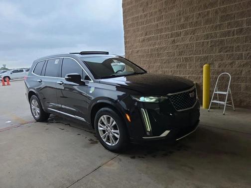 Stellar Black Metallic 2021 Cadillac XT6 Luxury AWD
