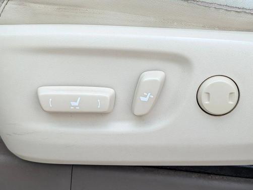 White 2014 Lexus GX 460 Base