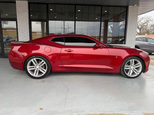 2018 Chevrolet Camaro 2LT