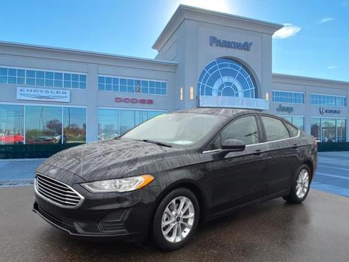 2020 Ford Fusion SE