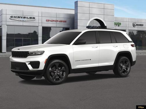 2025 Jeep Grand Cherokee Laredo