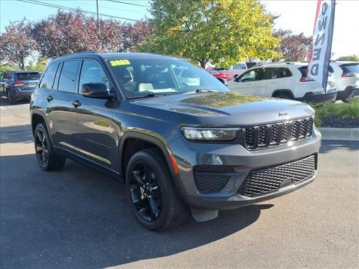 2023 Jeep Grand Cherokee Altitude