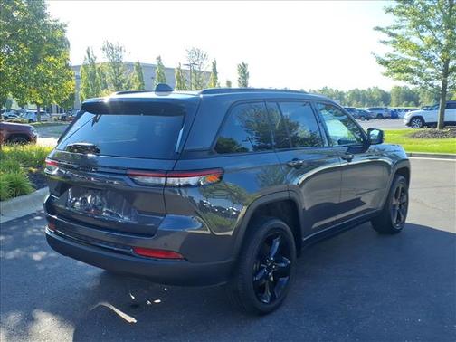 2023 Jeep Grand Cherokee Altitude