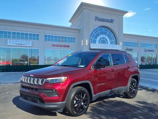 2022 Jeep Compass Latitude Lux