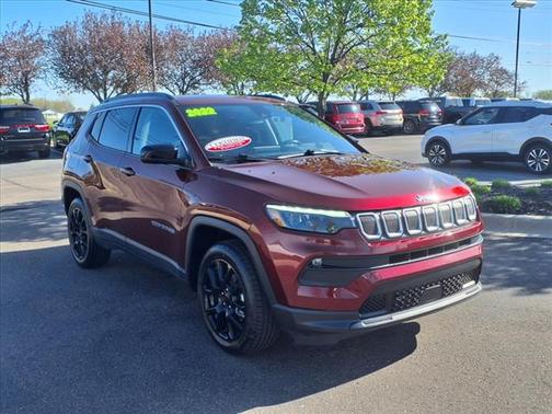 2022 Jeep Compass Latitude Lux