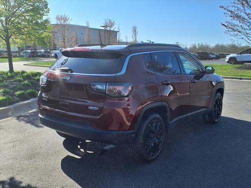 2022 Jeep Compass Latitude Lux