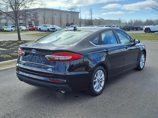 2020 Ford Fusion SE