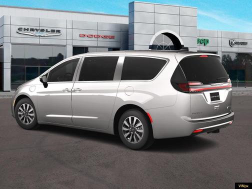 2025 Chrysler Pacifica Hybrid Select