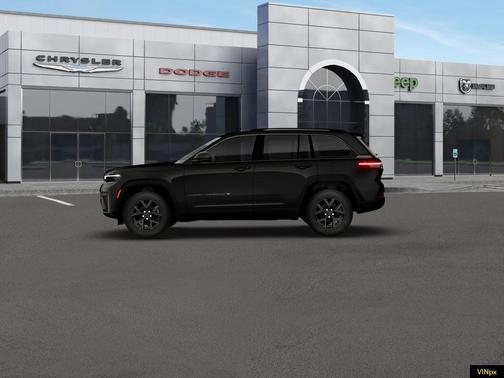 Diamond Black 2026 Jeep Grand Cherokee Laredo