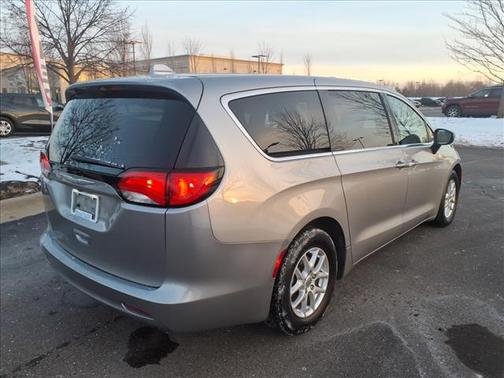 2017 Chrysler Pacifica Touring