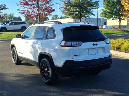 2023 Jeep Cherokee Altitude Lux