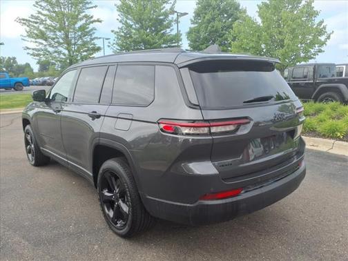 2024 Jeep Grand Cherokee L Laredo