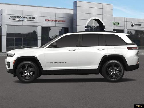 2025 Jeep Grand Cherokee Laredo