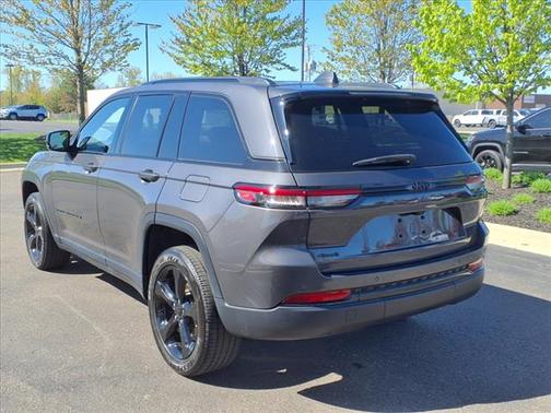 2023 Jeep Grand Cherokee Altitude