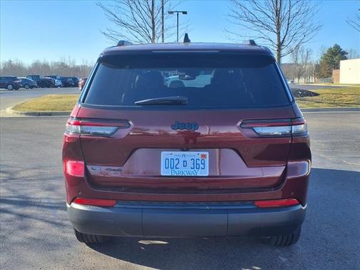 2023 Jeep Grand Cherokee L Laredo