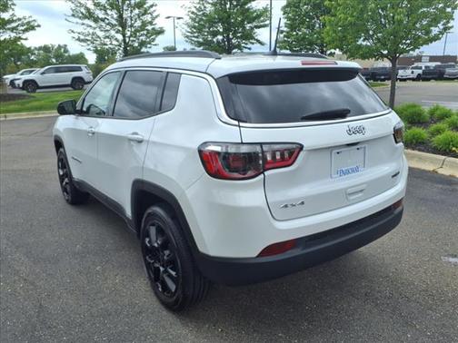 2022 Jeep Compass Latitude Lux