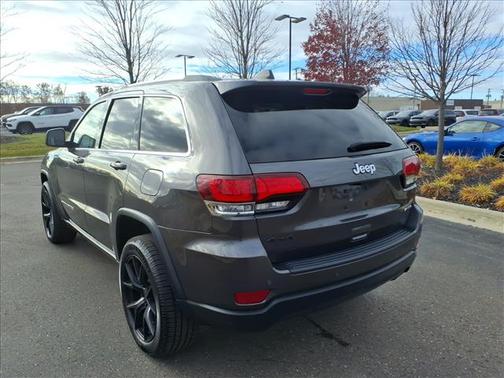 2020 Jeep Grand Cherokee Laredo E