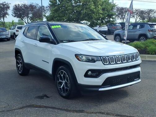 Bright White Clearcoat 2024 Jeep Compass Limited