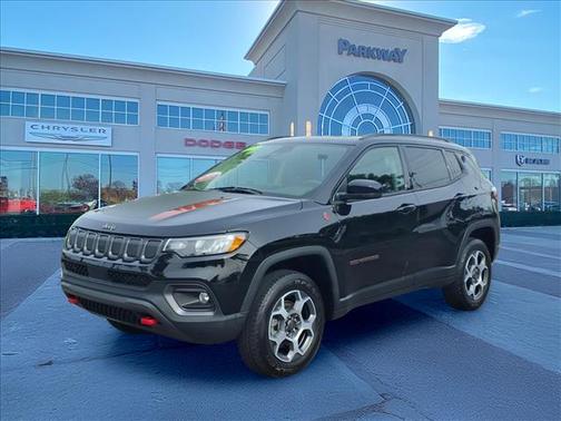 Diamond Black 2022 Jeep Compass Trailhawk