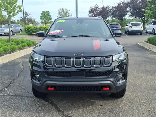 Diamond Black 2022 Jeep Compass Trailhawk