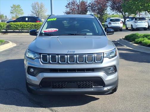 Billet Silver Metallic Clearcoat 2022 Jeep Compass Latitude
