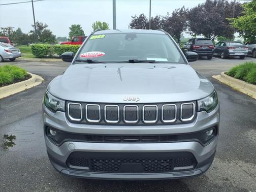 2022 Jeep Compass Latitude Lux