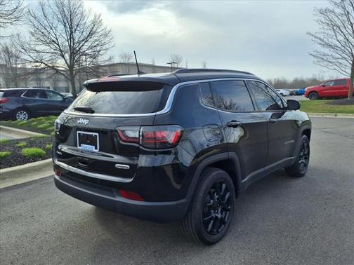 2022 Jeep Compass Latitude Lux