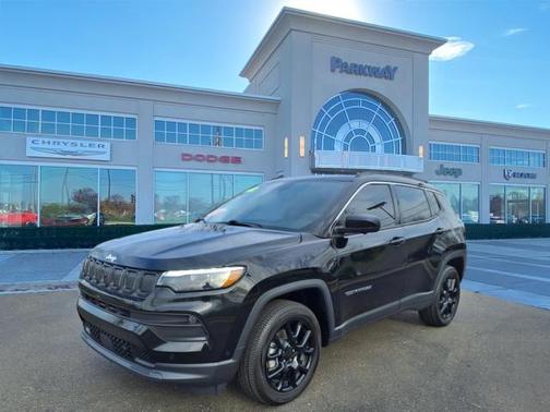 2022 Jeep Compass Latitude Lux