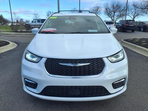 2022 Chrysler Pacifica Touring-L