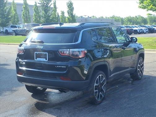 Diamond Black 2018 Jeep Compass Limited