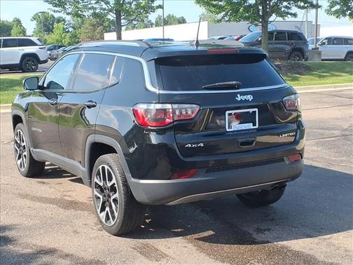 Diamond Black 2018 Jeep Compass Limited