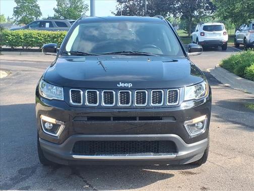 Diamond Black 2018 Jeep Compass Limited